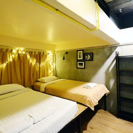 Buff Hostel Bangkok Dış mekan fotoğraf